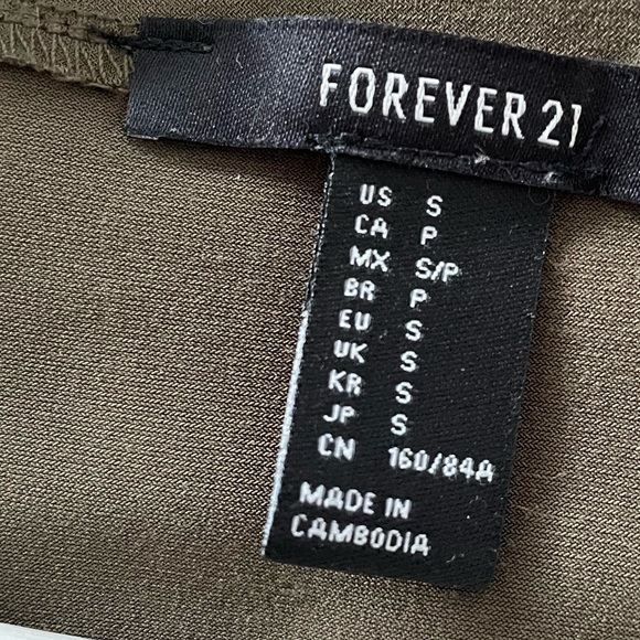 Loved, Forever21 Women’s Olive Green Long Sleeve Dress with Lace Up Detail SizeS - Picture 2 of 7